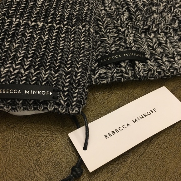 Rebecca Minkoff - hat and hand warmer set - Picture 2 of 3